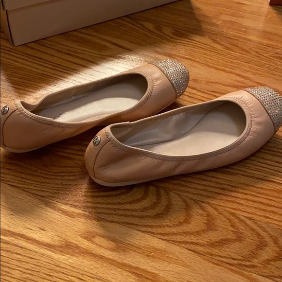 BCBG flats - Picture 4 of 6